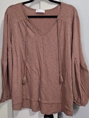 White Ginger - Light Mauve Tassel V-Neck Tunic Top